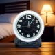 Hlasitý budík WAKE’N’SHAKE VINTAGE pro nedoslýchavé